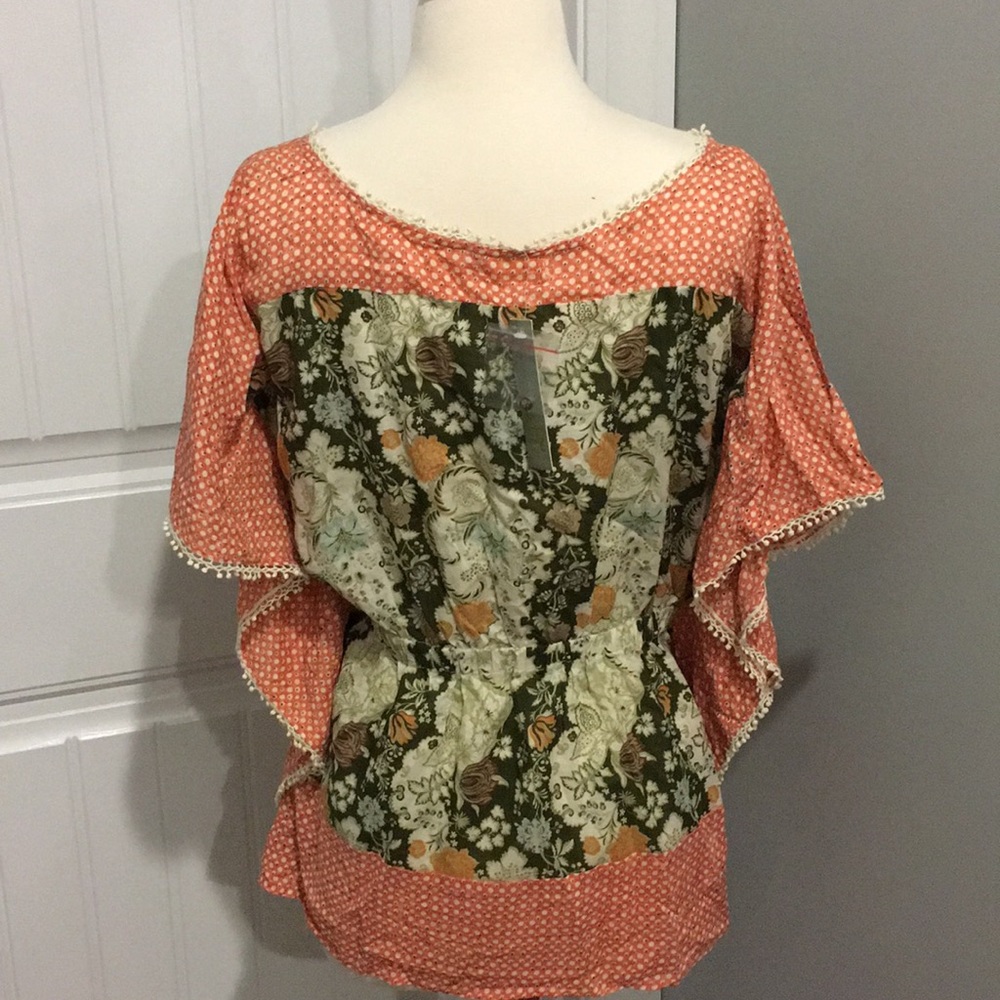 NEW Boutique Top - Picture 5 of 7